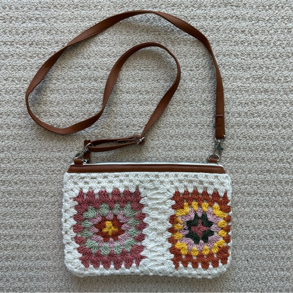 EARTHBOUND Handbags - EARTHBOUND Crochet Square Clutch Crossbody Bag